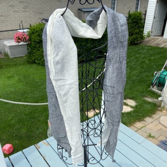 🎀 3 for $25 - White and Black Gauze Scarf - Picture 1 of 9